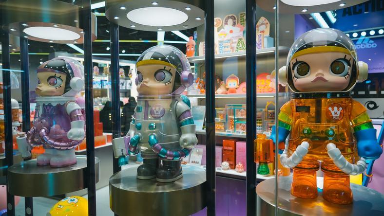 郭麒麟面刺泡泡玛特